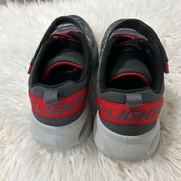 SKECHERS SNEAKERS SIZE 2 - Picture 3 of 9
